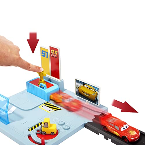 Disney and Pixar Cars On The Road Dinoco Rusteze Racing Center Playset with Lightning McQueen Toy Car, Launcher, Short Track and Spinning Pitty, Toy Gift for Kids, HGV69