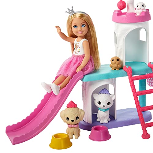 Barbie Princess Adventure Chelsea Pet Castle Playset, with Blonde Chelsea Doll (6-inch), 4 Pets and Accessories, Gift for 3 to 7 Year Olds